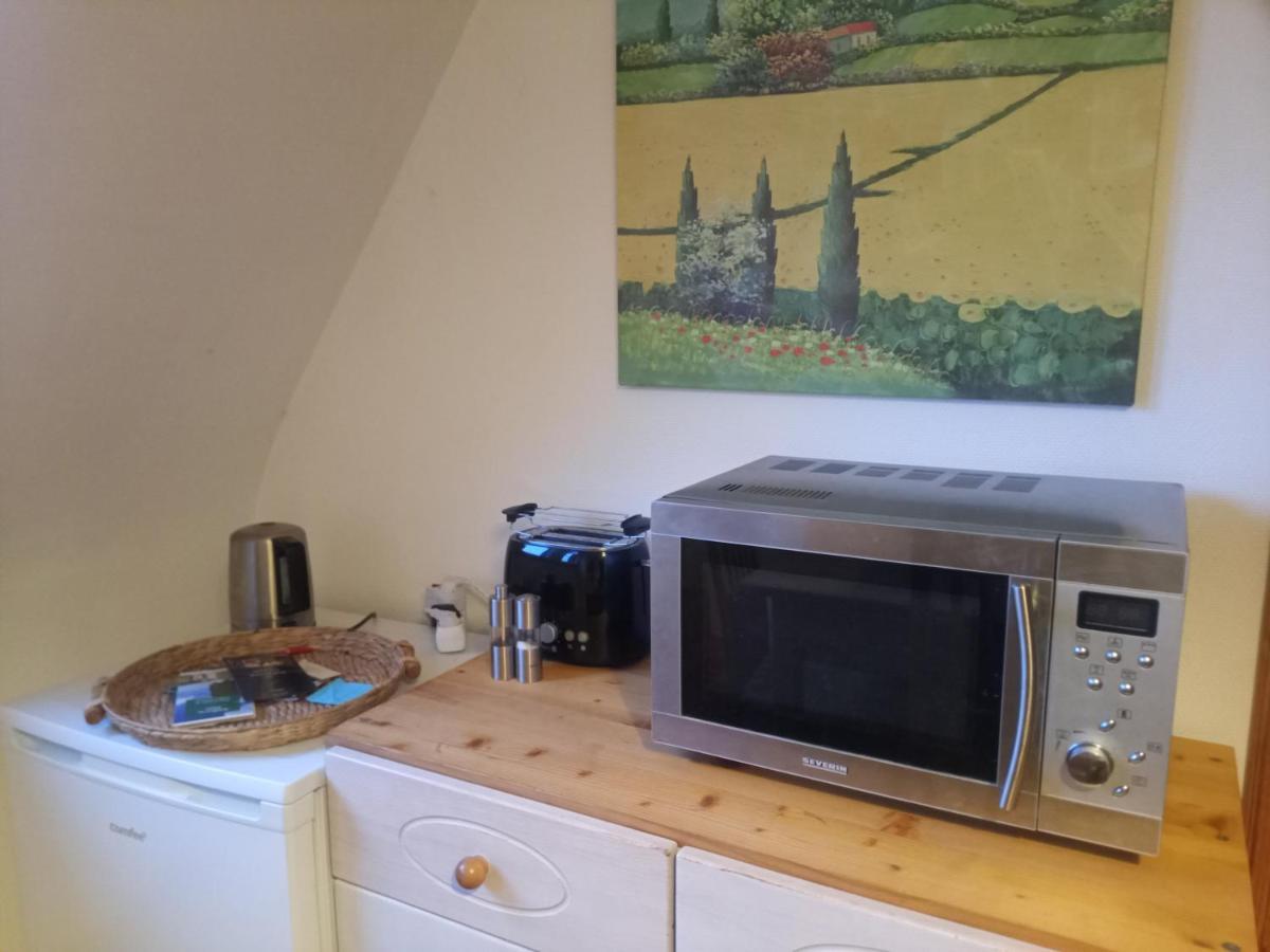 Familiensuite, Zwei Zimmer, Mitbenutzung Von Kuche Und Bad Rott Ngoại thất bức ảnh